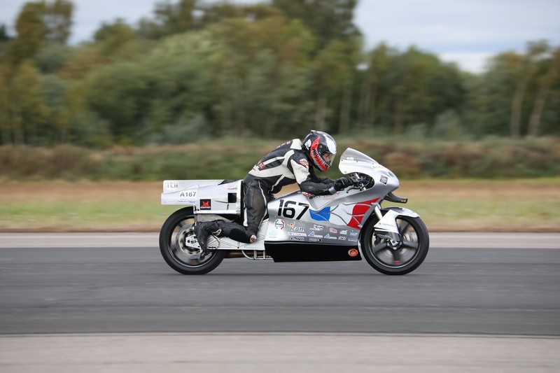 Νέο παγκόσμιο ρεκόρ ταχύτητας για μοτοσυκλέτα 500 cc