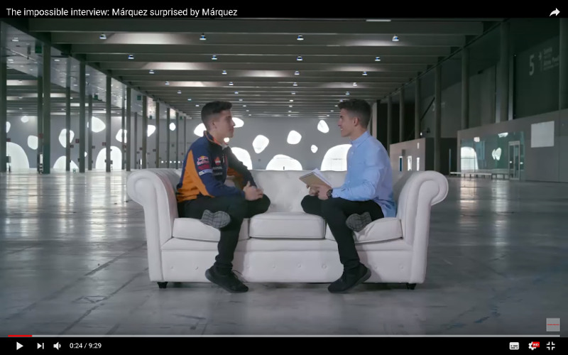 Video - O Marc Marquez παίρνει συνέντευξη απ' τον εαυτό του