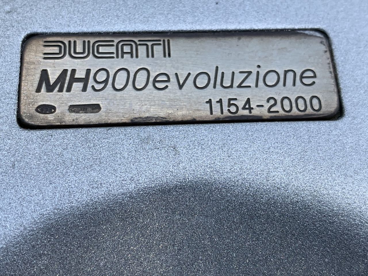 2002 ducati mh900e 1562482830cd20849F4BE9C4A 598A 487D AF66 A87EABDD95A3