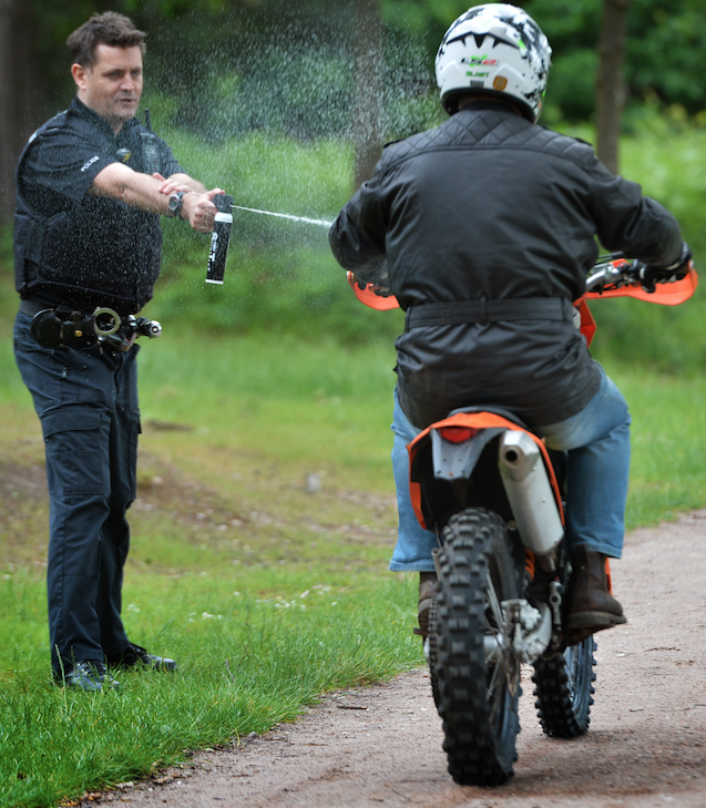 motorbike criminals britain police tactics water pistols smartwater staffordshire cannock 1651916