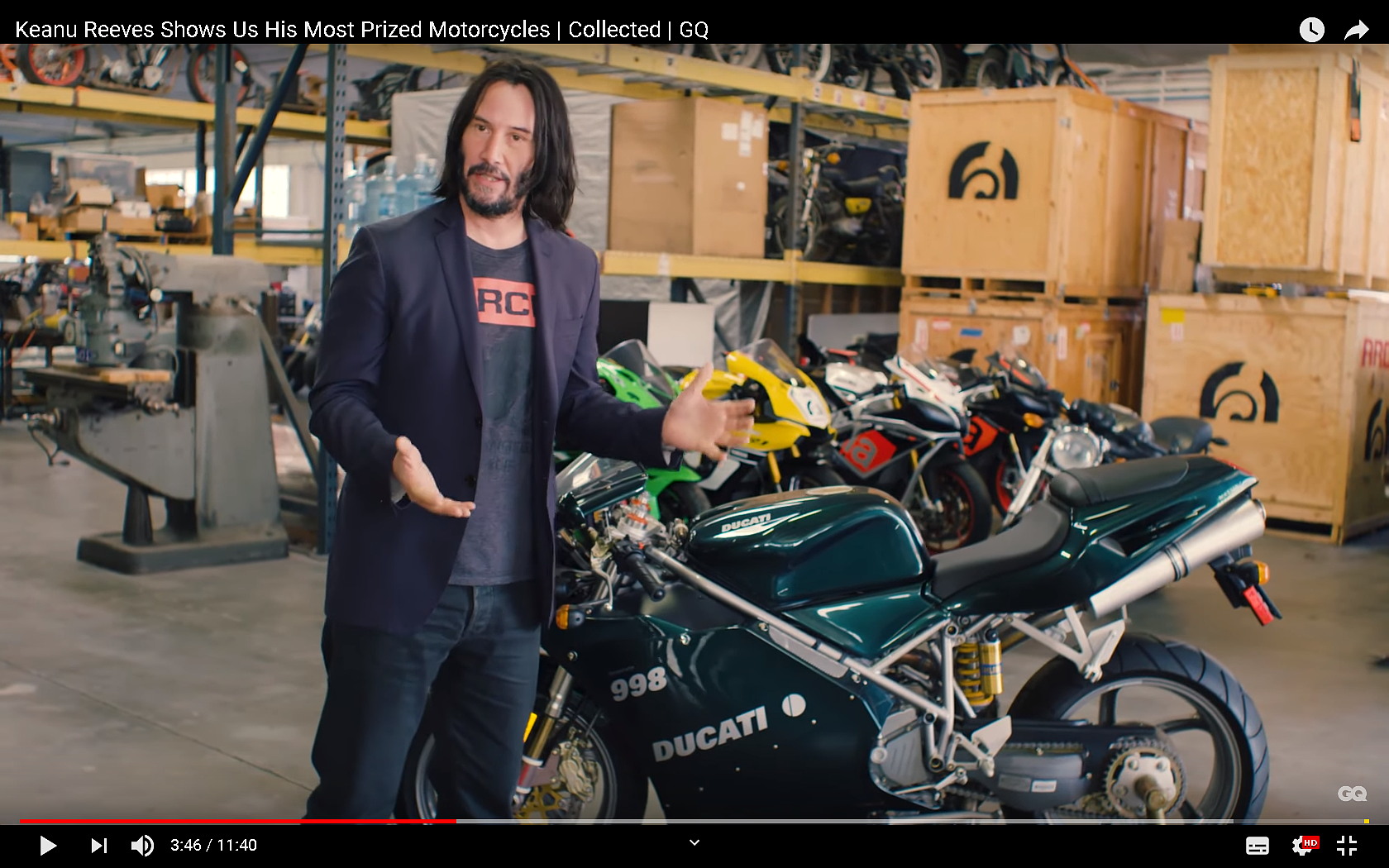 Ο Keanu Reeves μιλάει για τη μοτοσυκλέτα - Video