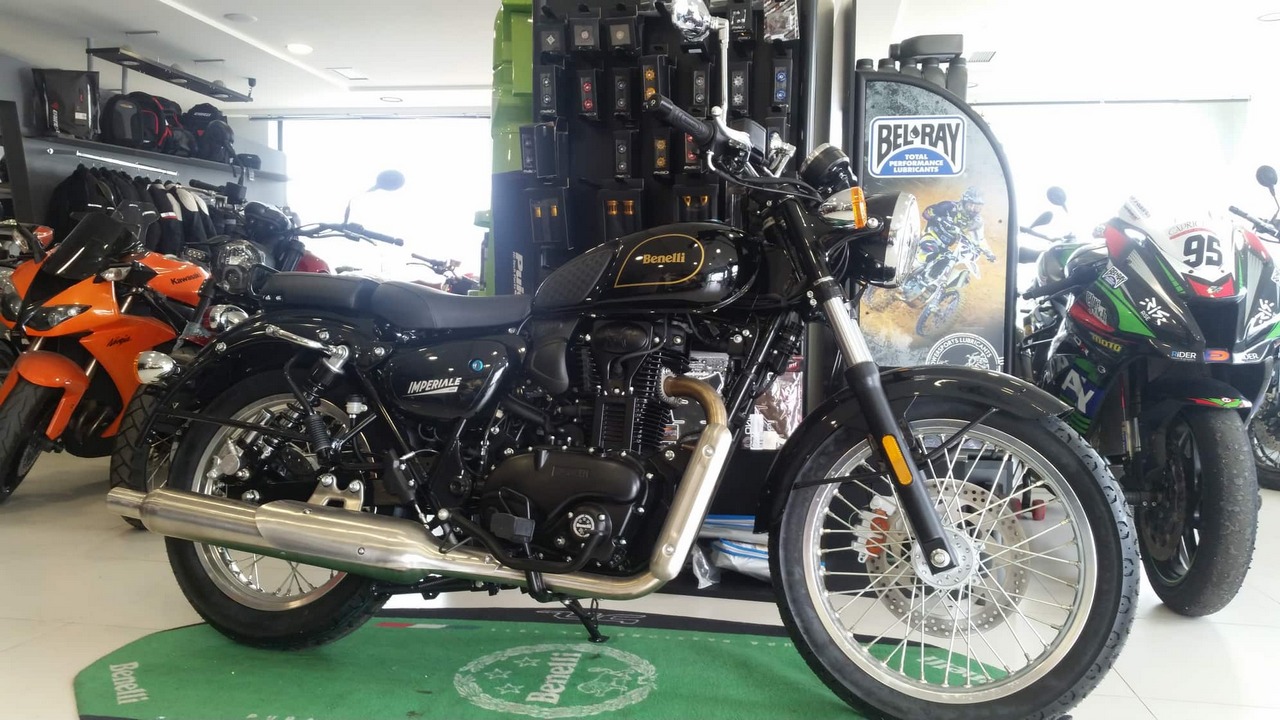 benelli imperiale 400 2020 ellada1