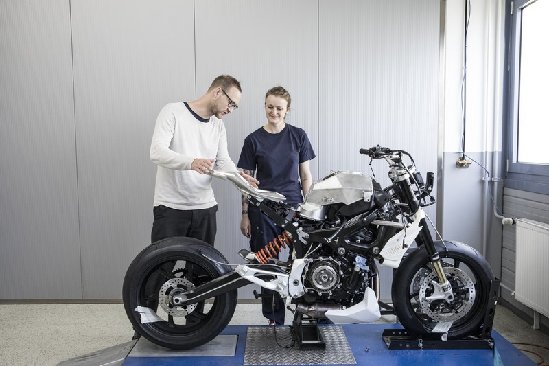 bmw motorrad concept 9cento 13
