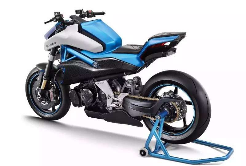 CFMOTO V.02 NK 4
