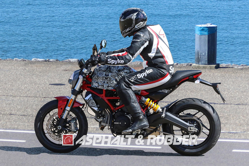 Ducati: Επαναφέρει τα αερόψυκτα Monster!