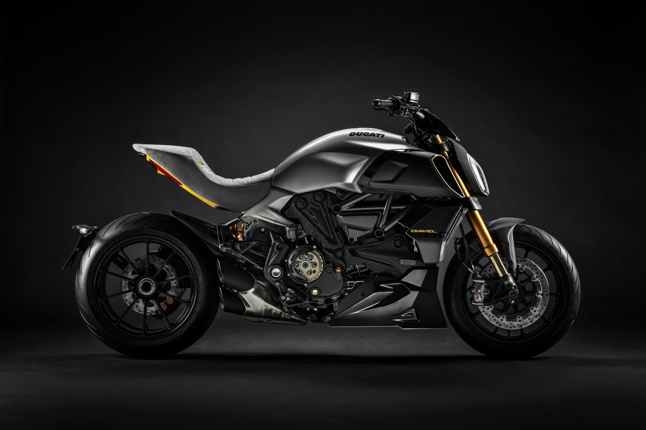 ducati diavel 1260 s materico 13