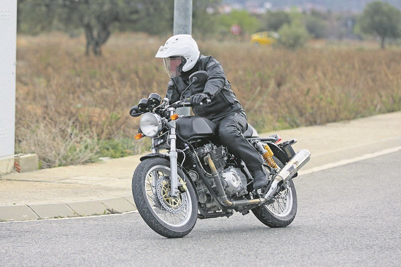 Royalenfield2