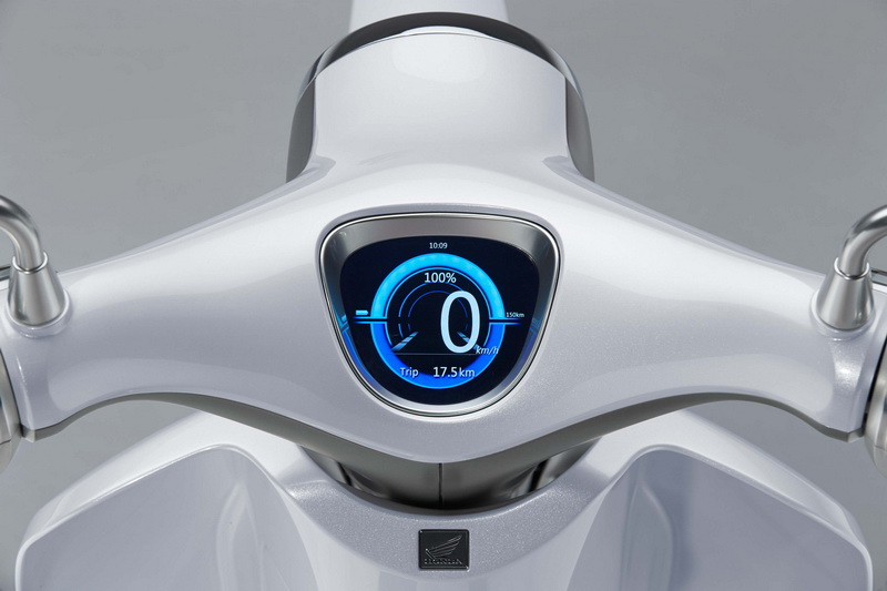 Honda EV Cub concept electric 05