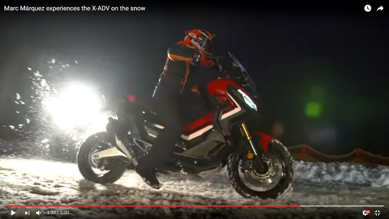 Honda X-ADV &amp; Marc Marquez στα χιόνια! - Video