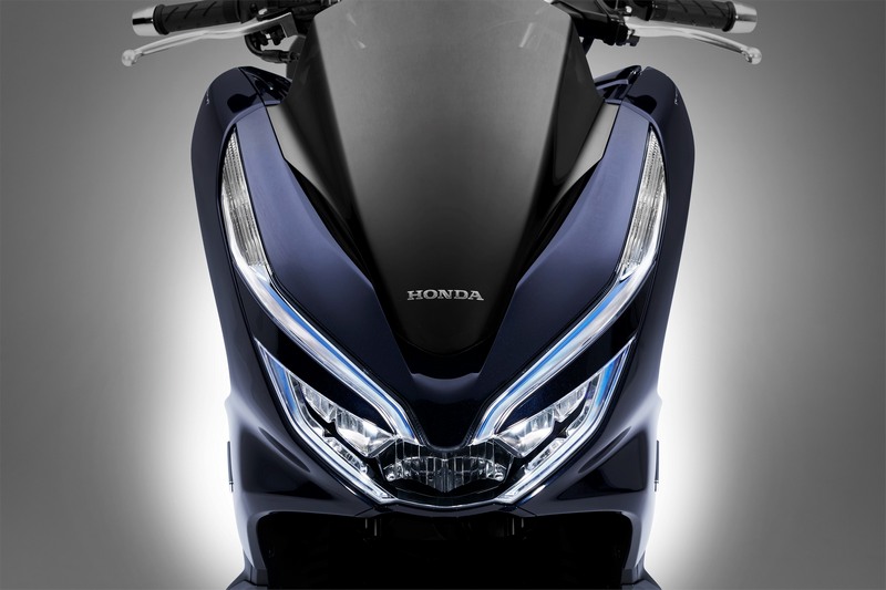 honda pcx hybrid 6