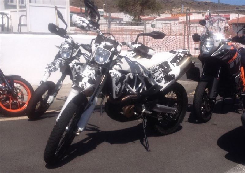 Husqvarna 701 Supermoto / Enduro - 2016 - Κατασκοπευτικές φωτογραφίες!