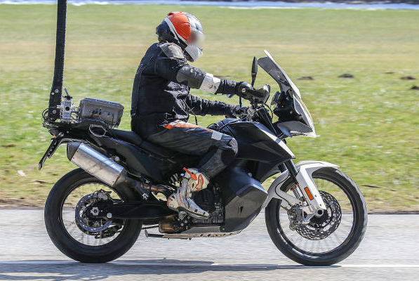ktm adv spy 1