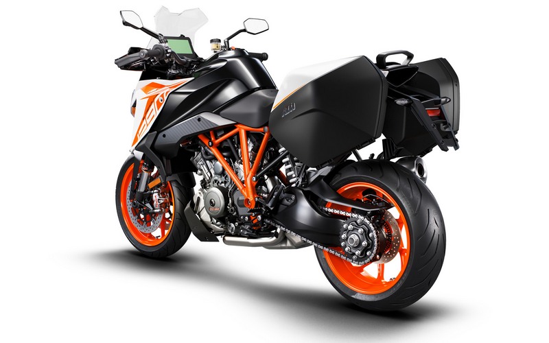 ktm 1290 super duke gt 2019 13