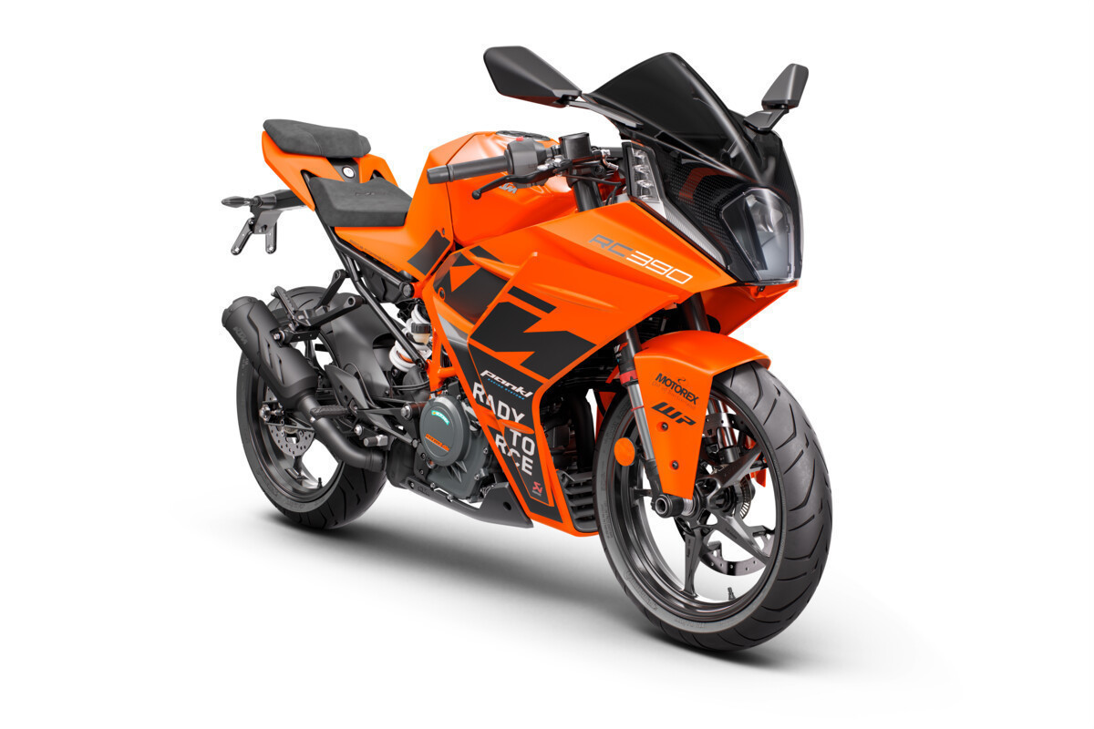 2023 KTM RC390 4
