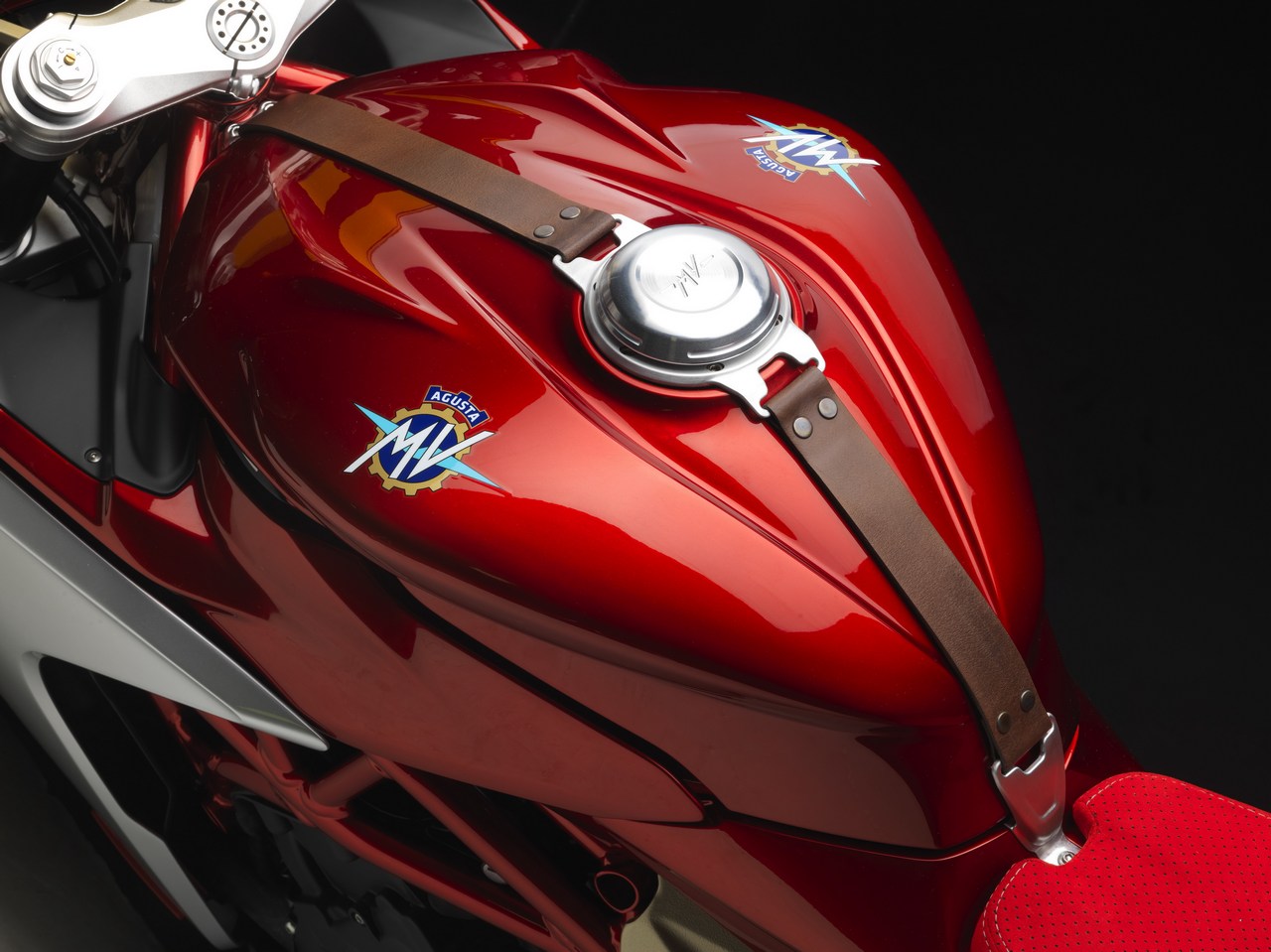 mvagusta superveloce 2020 6.jpg