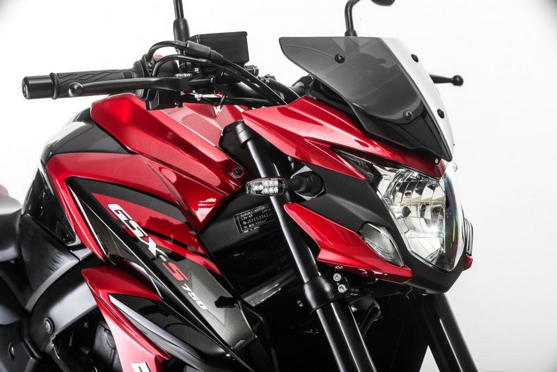 suzuki gsxs750 yugen 1