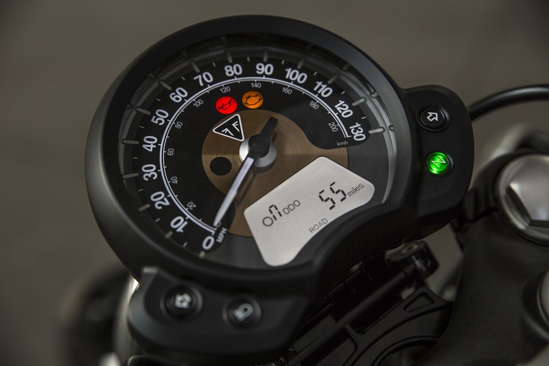 triumph bobber dt 15