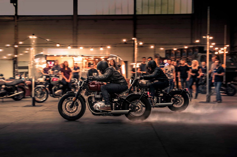 triumph bobber 3