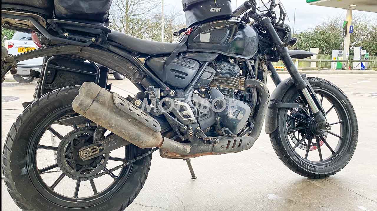 bajaj triumph 2