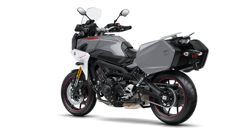 2018 YAM MT09TRGT EU BNS4 STU 005 03 55613