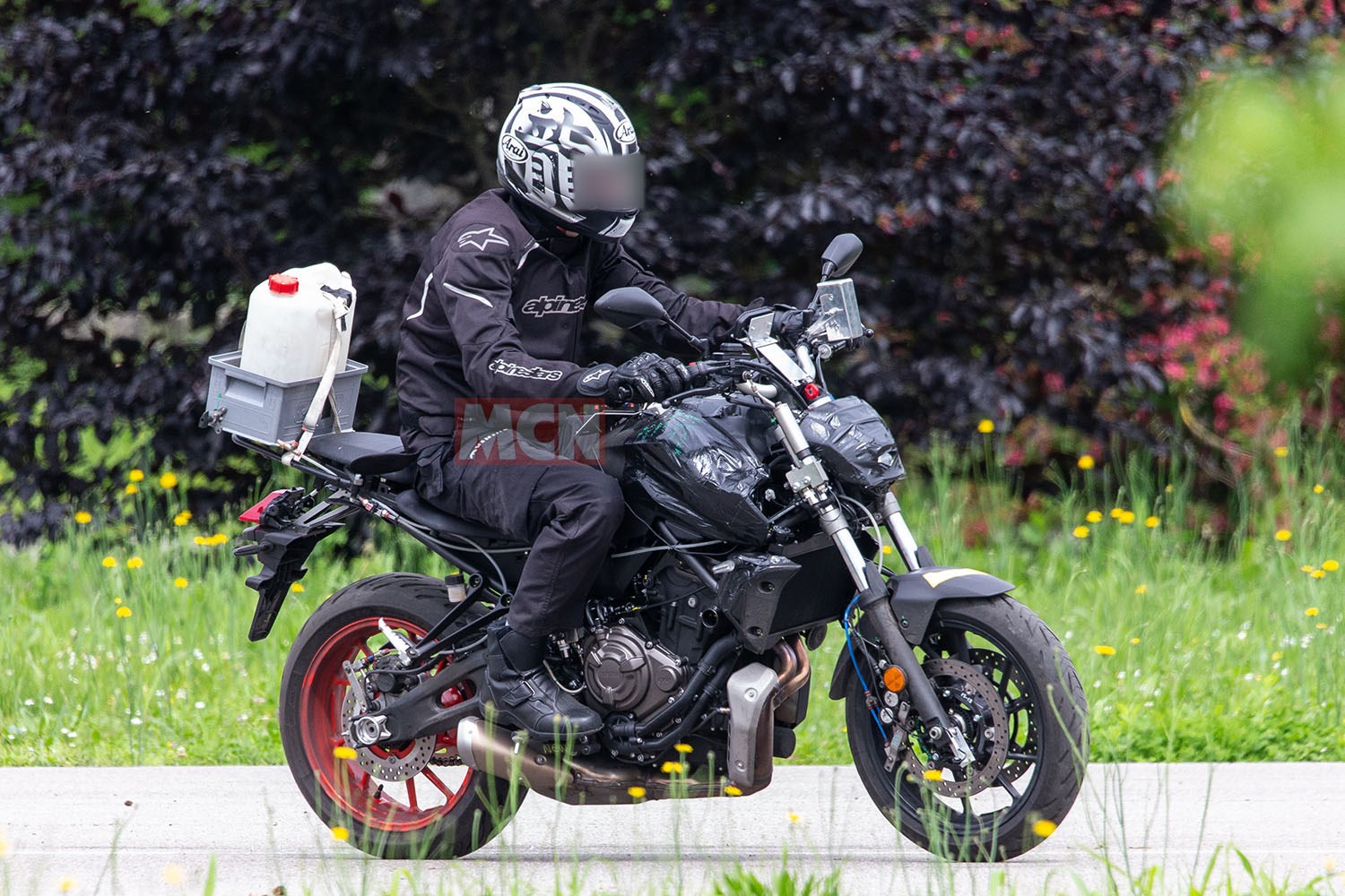 Yamaha MT 07 04
