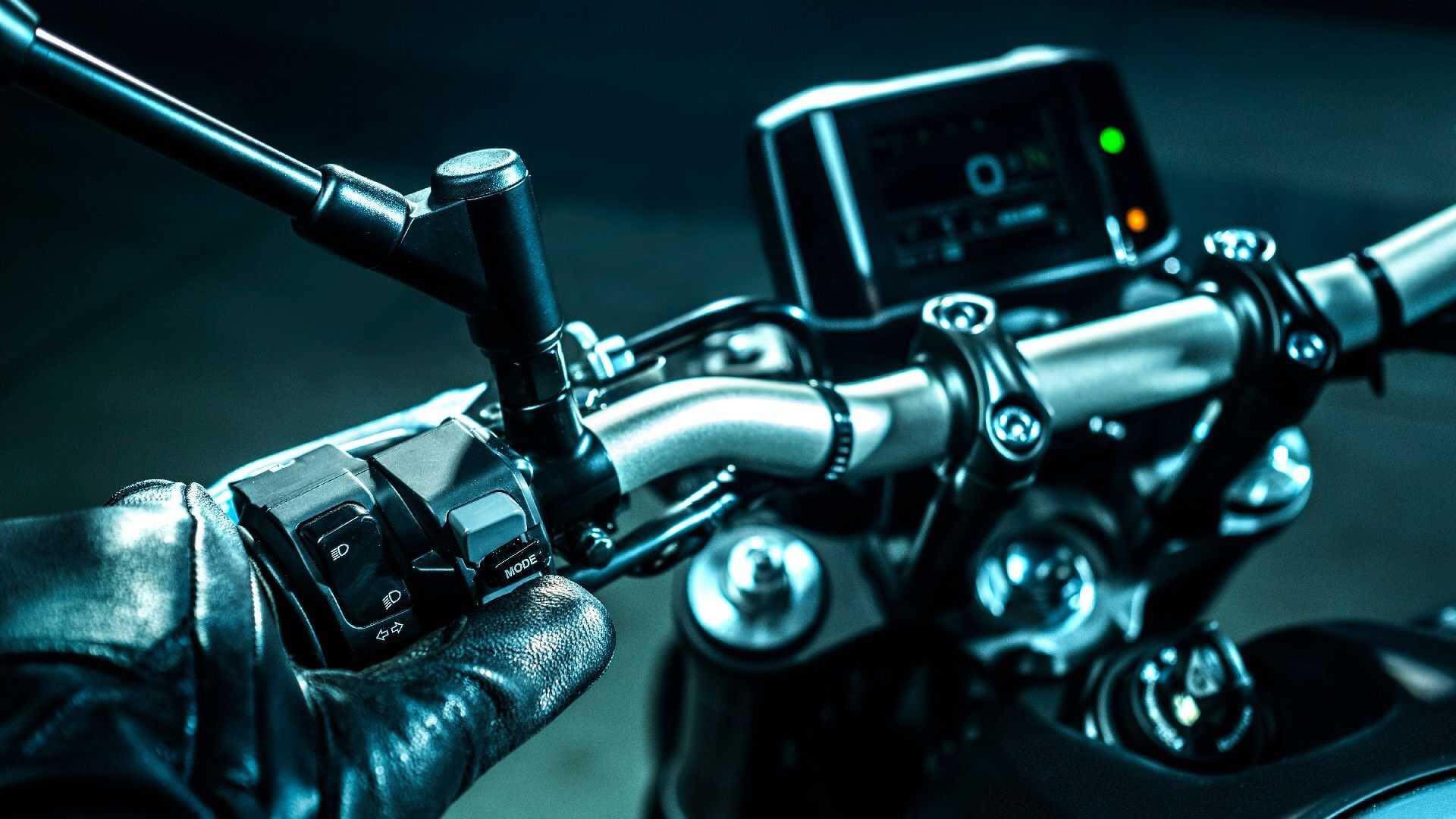 yamaha mt 09 2021 diarroi foto 10