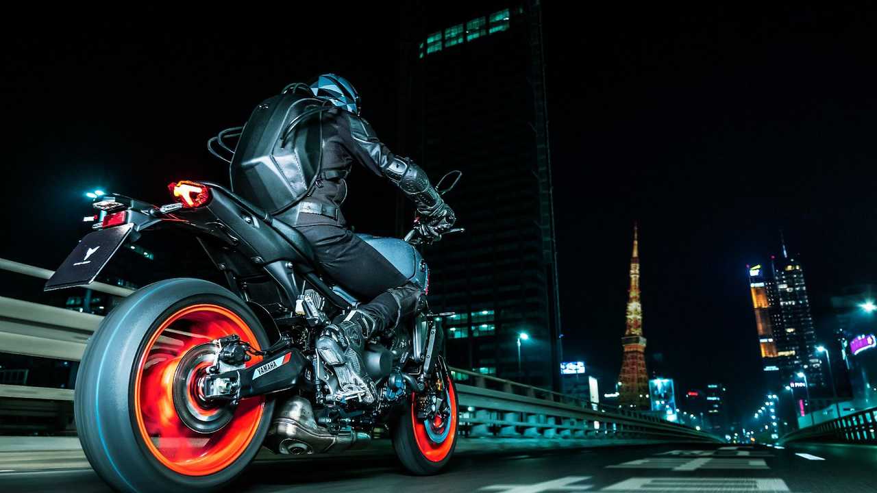 yamaha mt 09 2021 diarroi foto 19