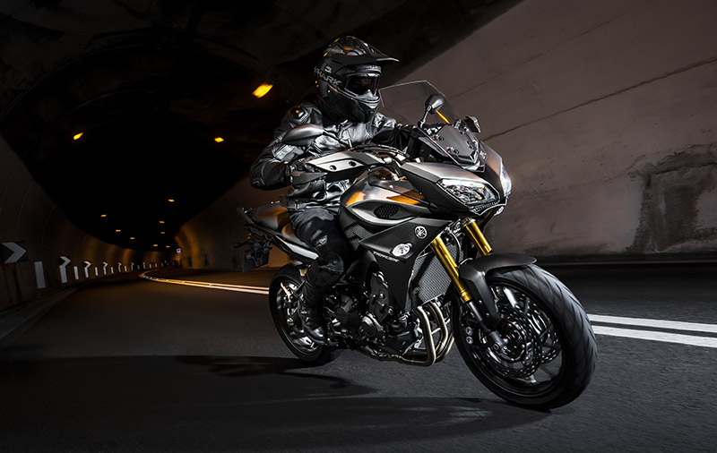 Άνοδος της αγοράς και πρωτιά Yamaha το Νοέμβριο