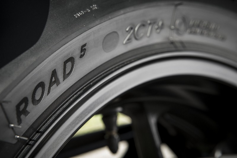 michelin road 5 1