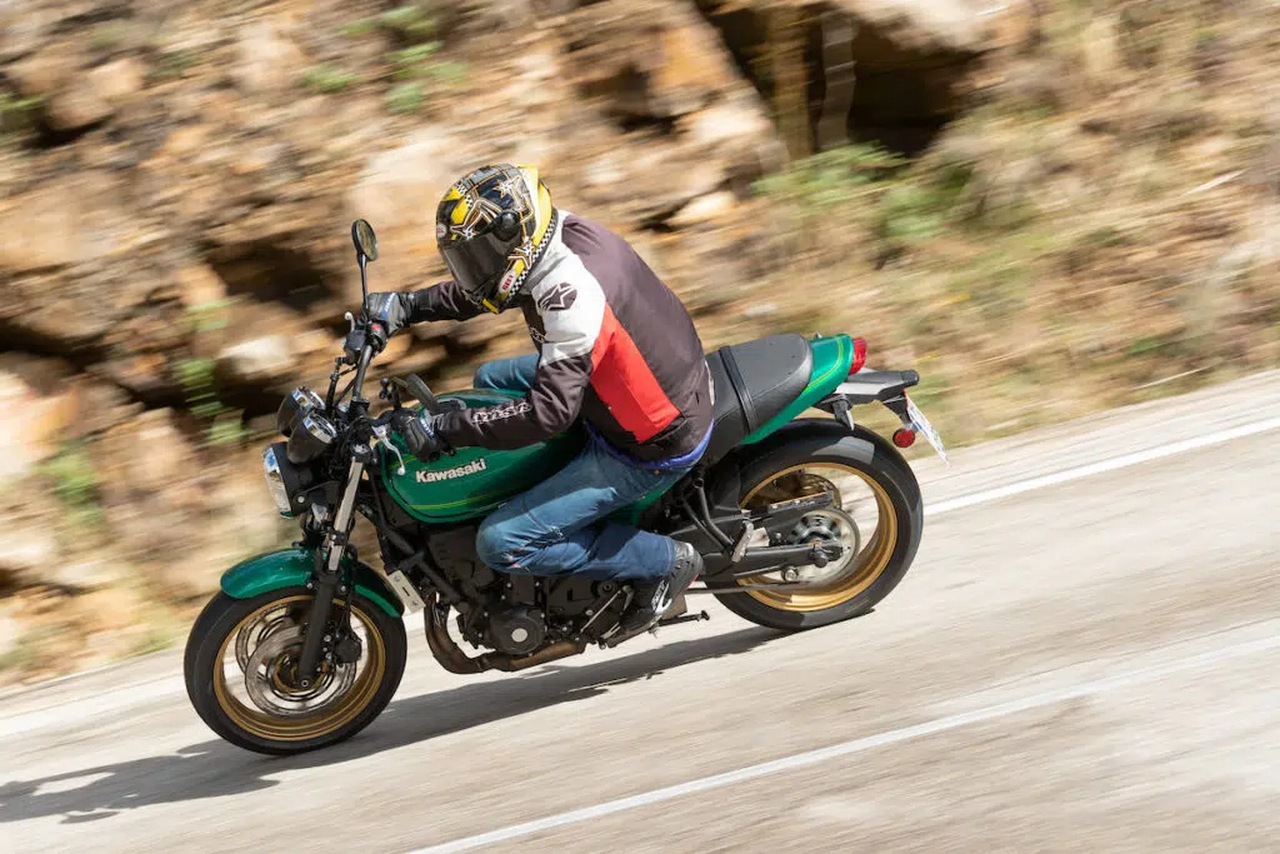apostoli test kawasaki z650rs 00007