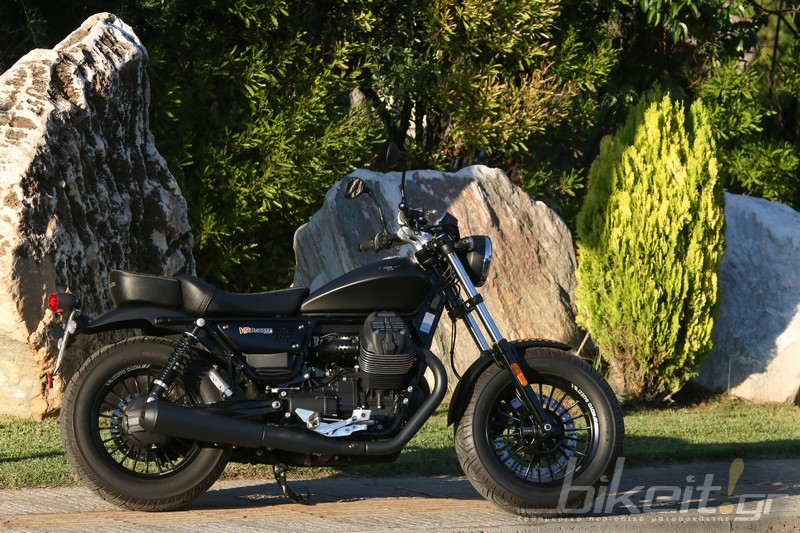 moto guzzi v9 bobber 2017 test bikeit 2