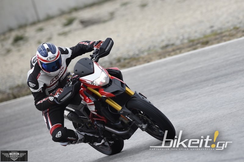 Test - Ducati Hypermotard 939 / SP / Hyperstrada 2016 - Αποστολή στην Ισπανία