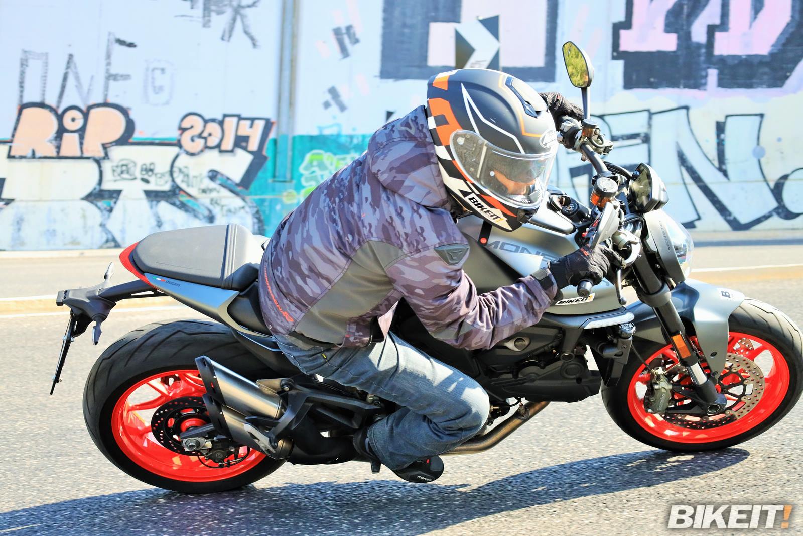 ducati monster 2021 test bikeitgr 00034