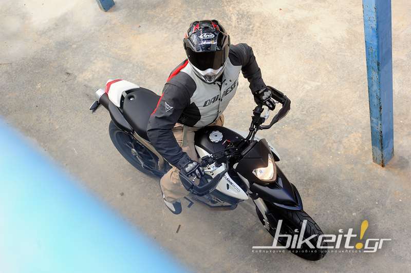Test - Ducati Hypermotard 796
