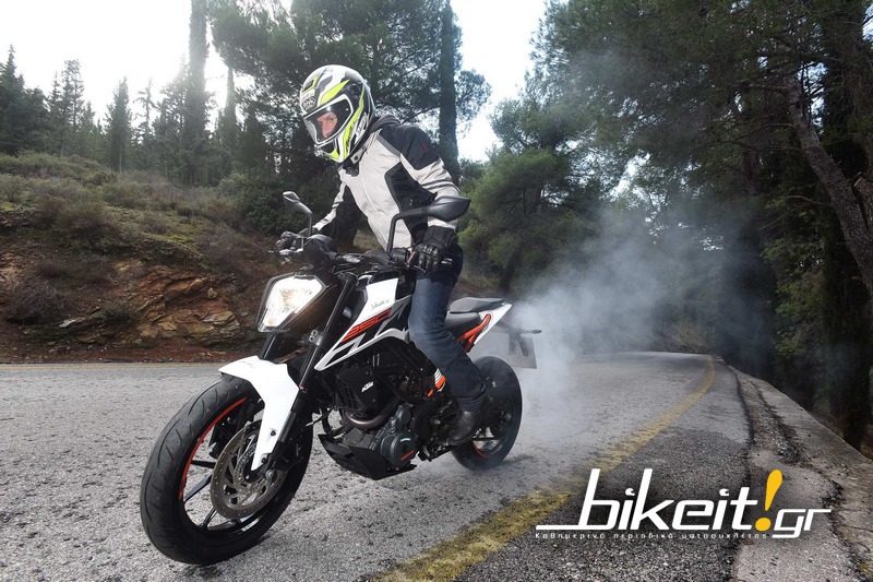 ktm 250 Duke 2018 test bikeitgr 10