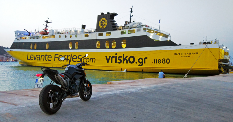 ktm 790 duke travel