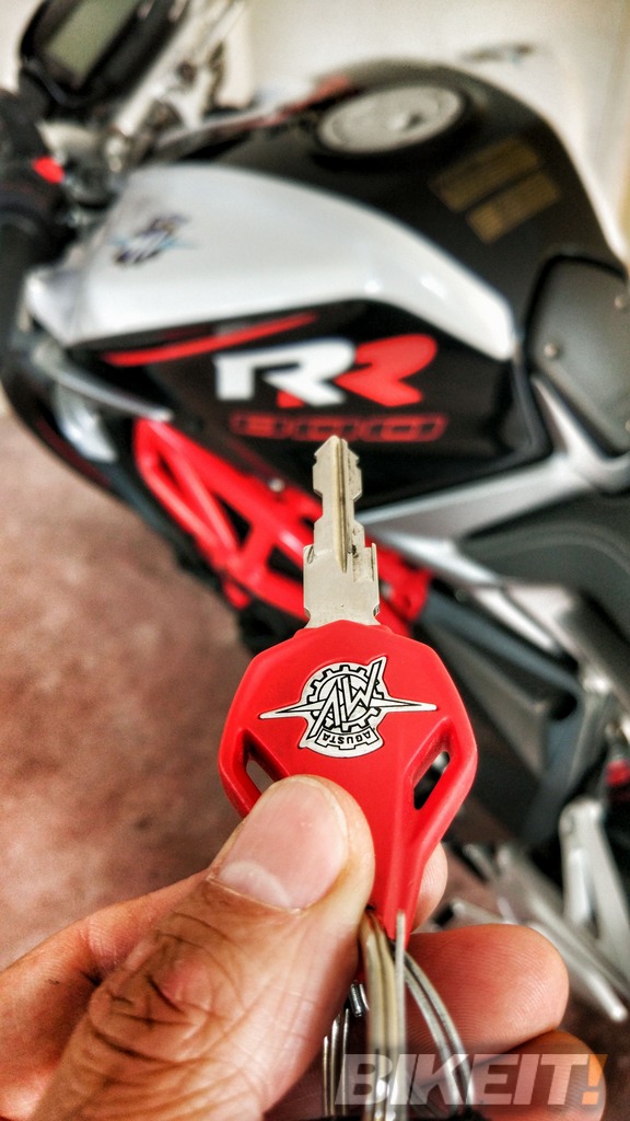 MV Agusta brutale 800 rr details 2