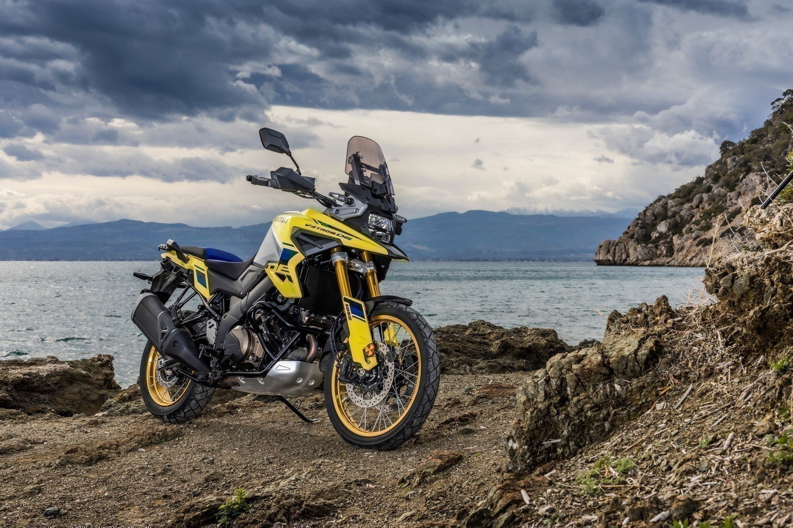 Suzuki V Strom 1050DE JC 0212