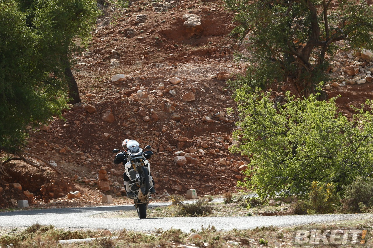triumph tiger900 launch bikeitgr 16