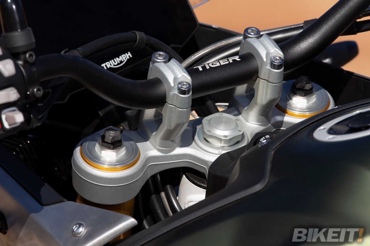triumph tiger900 launch bikeitgr 22