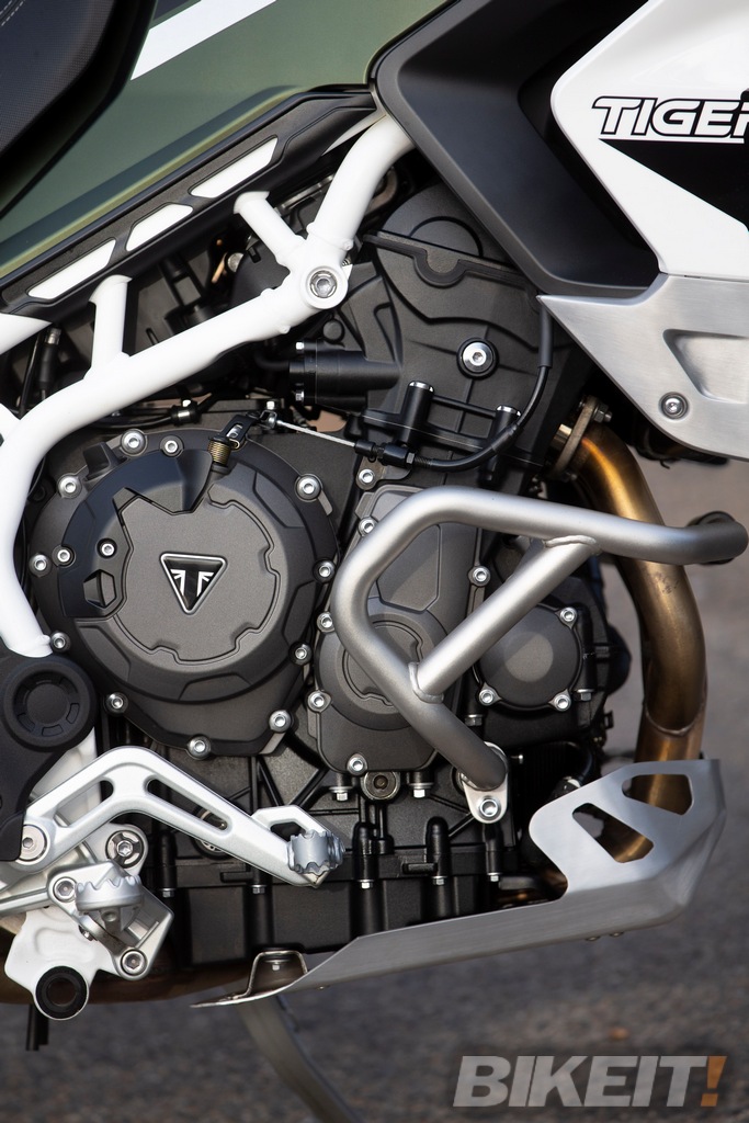triumph tiger900 launch bikeitgr 33