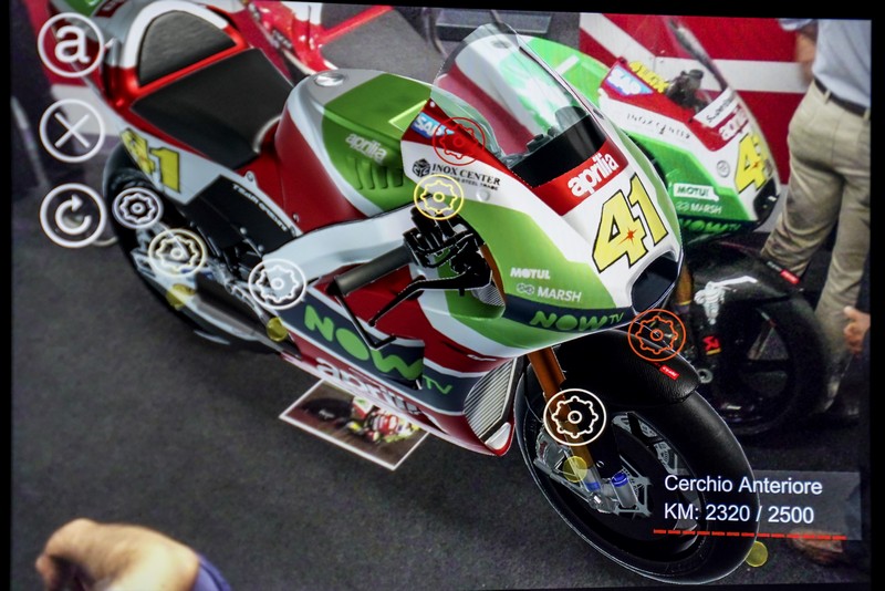 09 Aprilia AR