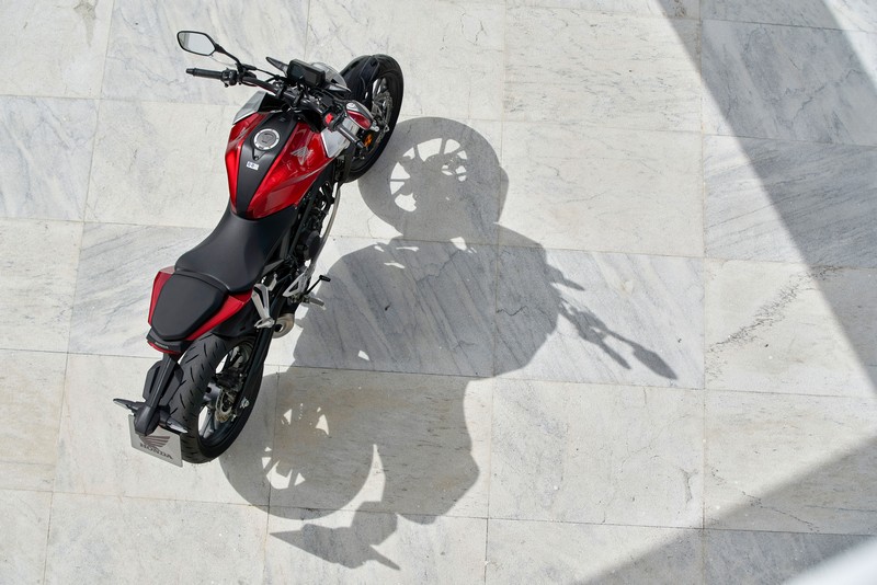 51103 Honda CB125R YM18 308