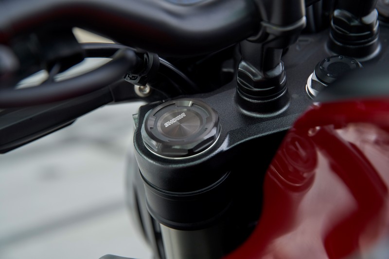 51154 Honda CB125R YM18 363