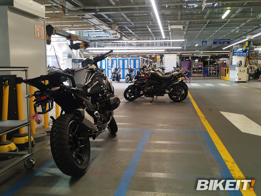 bmwerk42_e07979730b901ed9.jpg