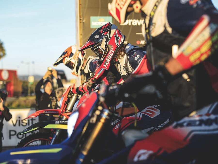 isde26a2_ade7fc212c67f459.jpg