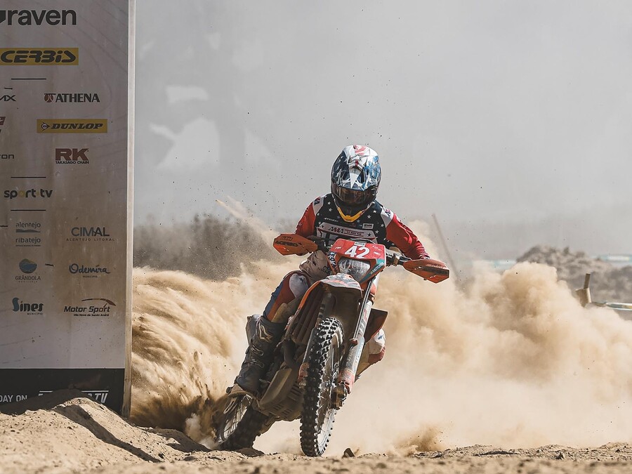 isde26d2_0c1433b01534aa90.jpg