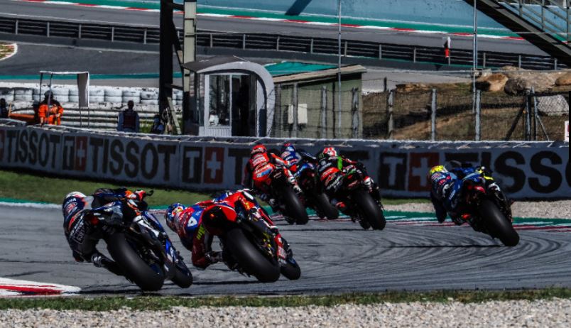 wsbk-catalunya-rea-razgatlioglu-Race2-rtw4.jpg