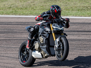 Ducati Streetfighter V4/S/SP2 2023 - Όλες οι πληροφορίες για την εξελιγμένη «Fight Formula»