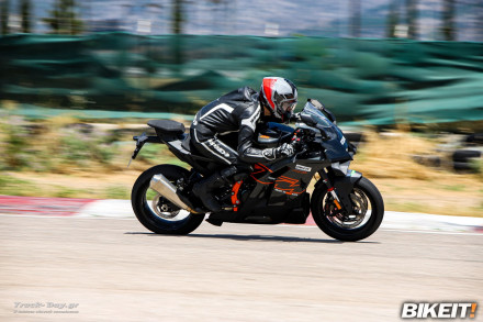 Test - KTM 990 RC R 2026